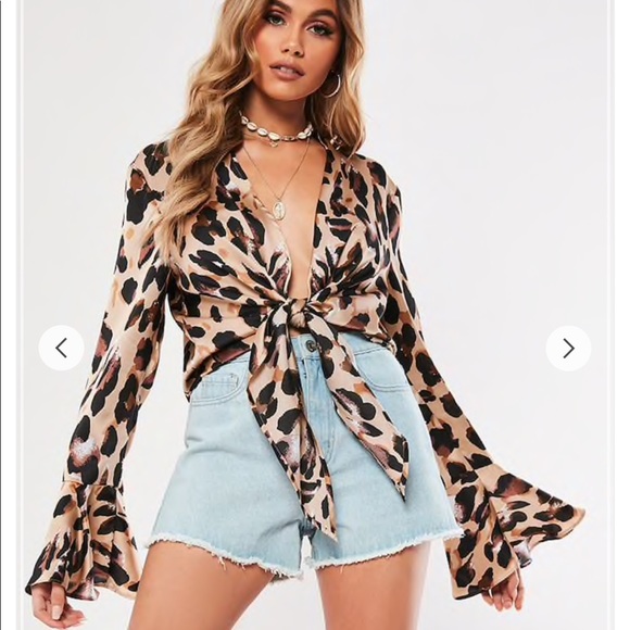 leopard queen Tops - Leopard Front Tie Crop Top